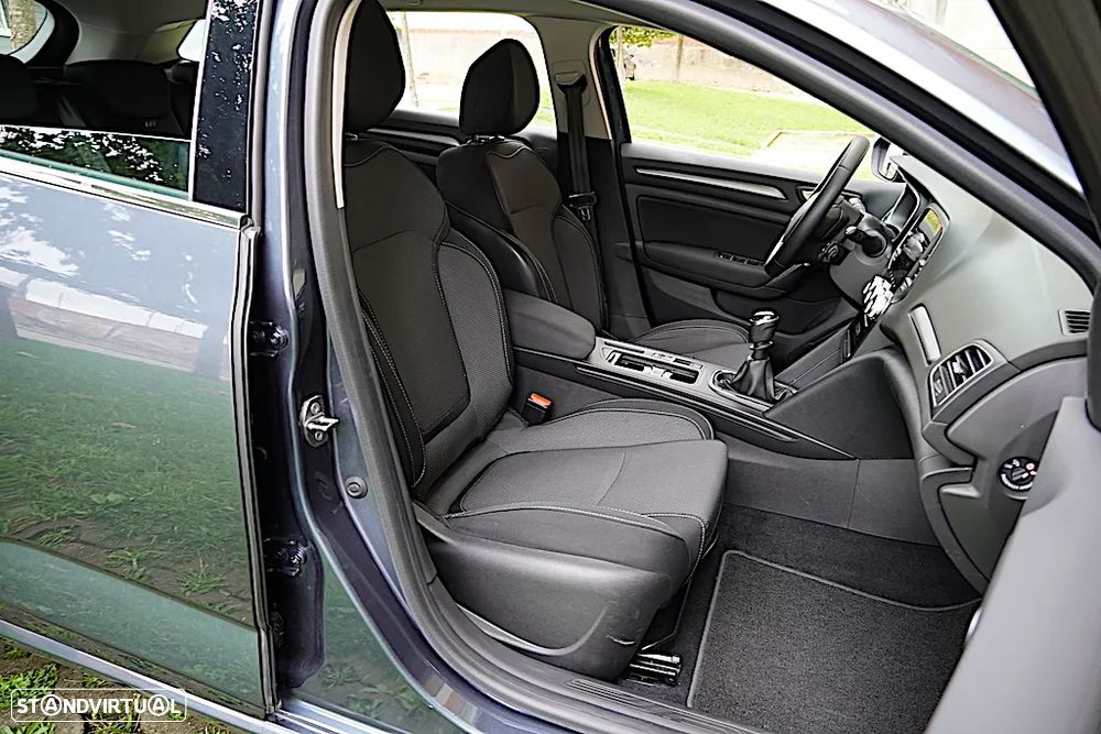 Renault Mégane Sport Tourer 1.5 Blue dCi Equilibre - 17