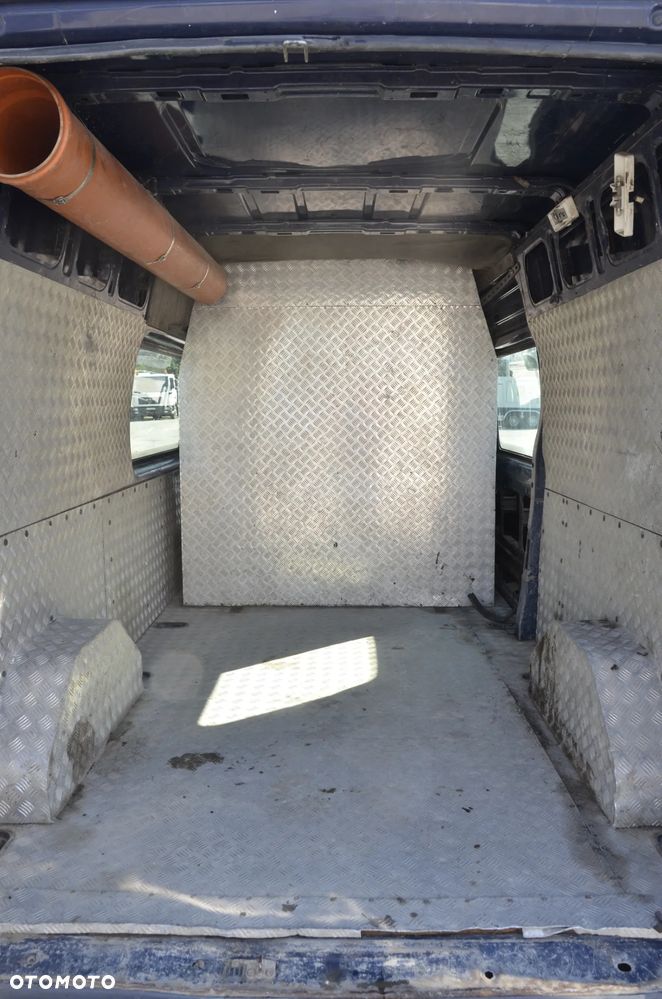 Ford TRANSIT - 11