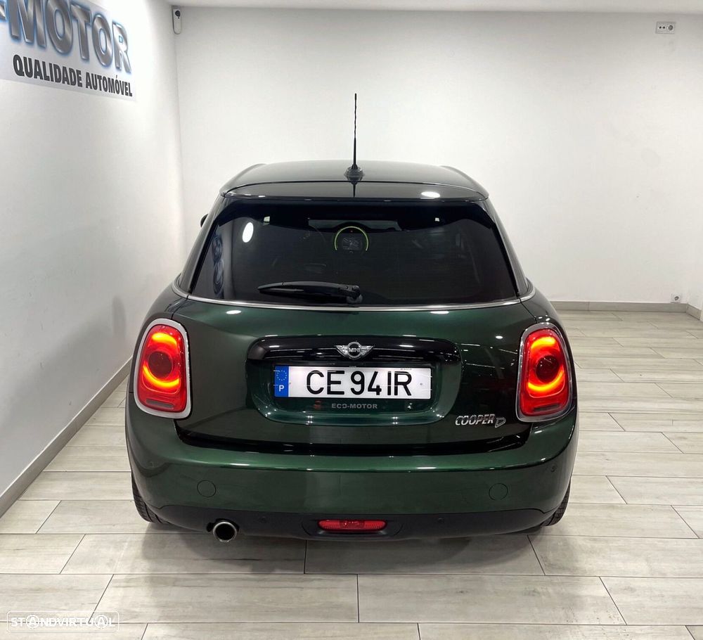 MINI 5 Portas Cooper D - 17