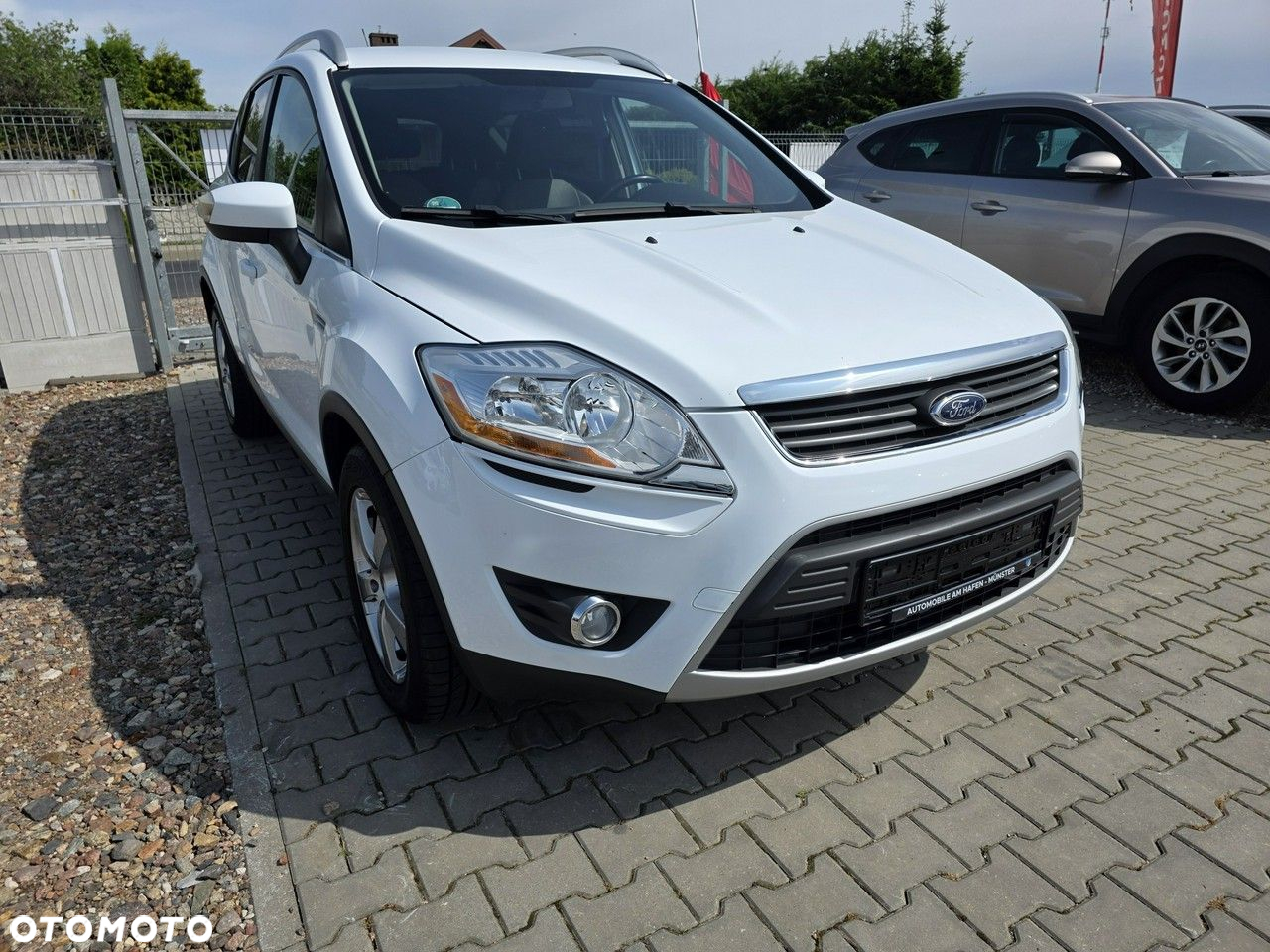 Ford Kuga 2.0 TDCi 2x4 Titanium - 17