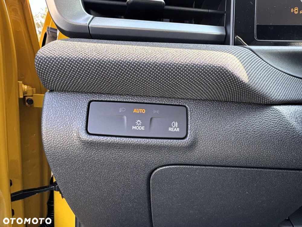 Volkswagen T-Roc - 11