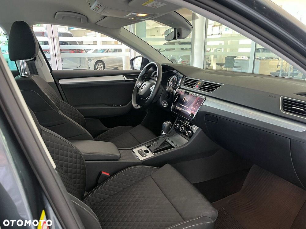 Skoda Superb 2.0 TSI Ambition DSG - 19