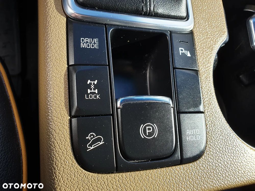 Kia Sportage 1.6 T-GDI L 4WD DCT - 17