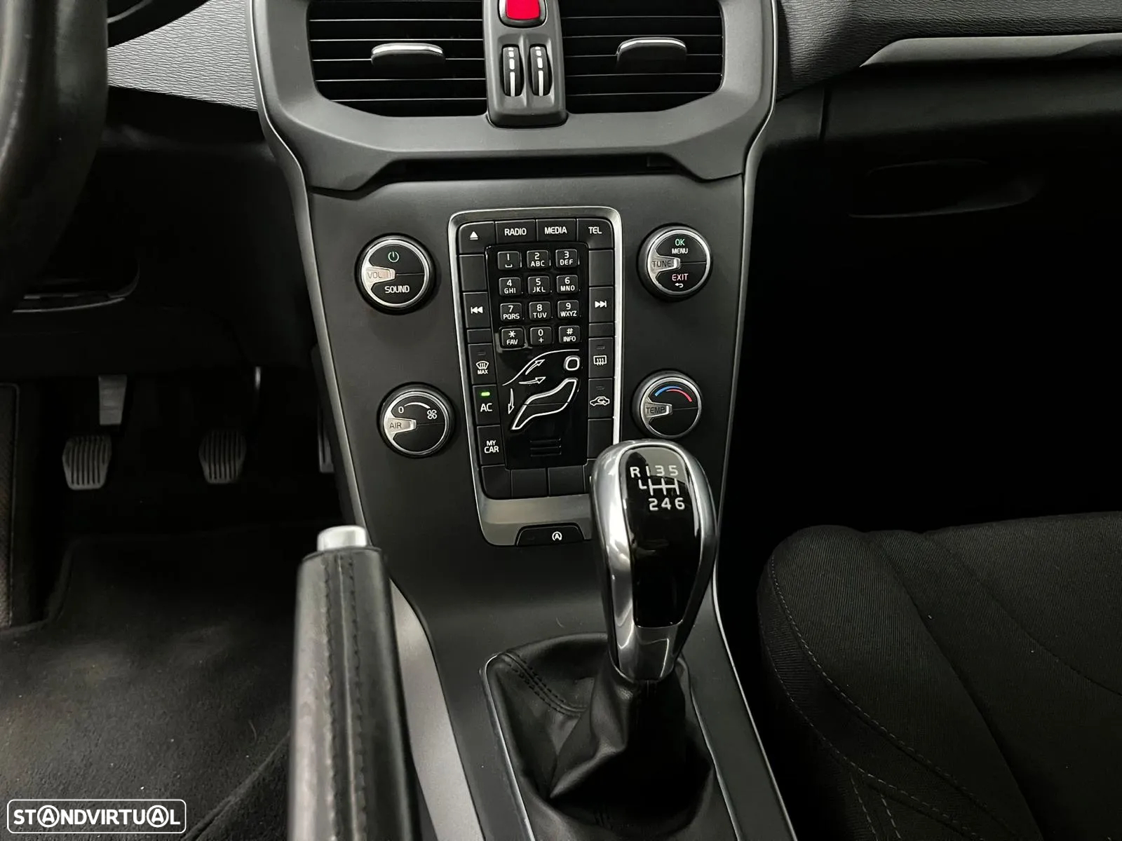 Volvo V40 1.6 D2 Kinetic - 6
