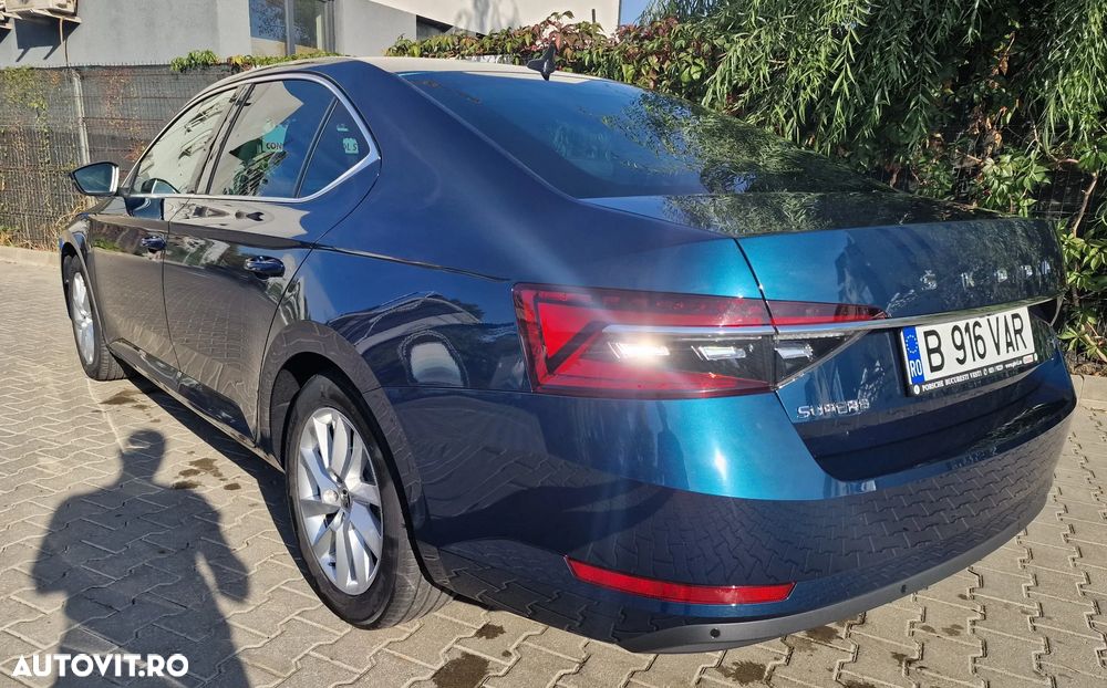 Skoda Superb 2021 photo 5