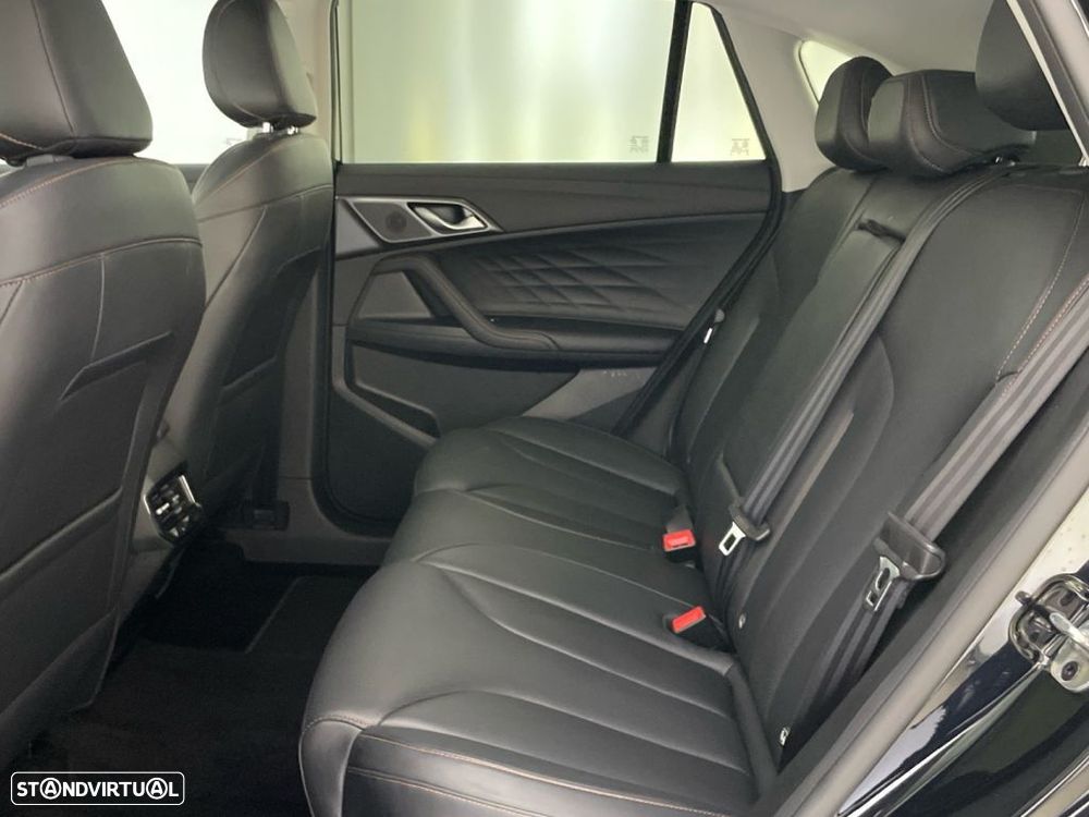 MG HS 1.5 Plug-in Hybrid Luxury - 12