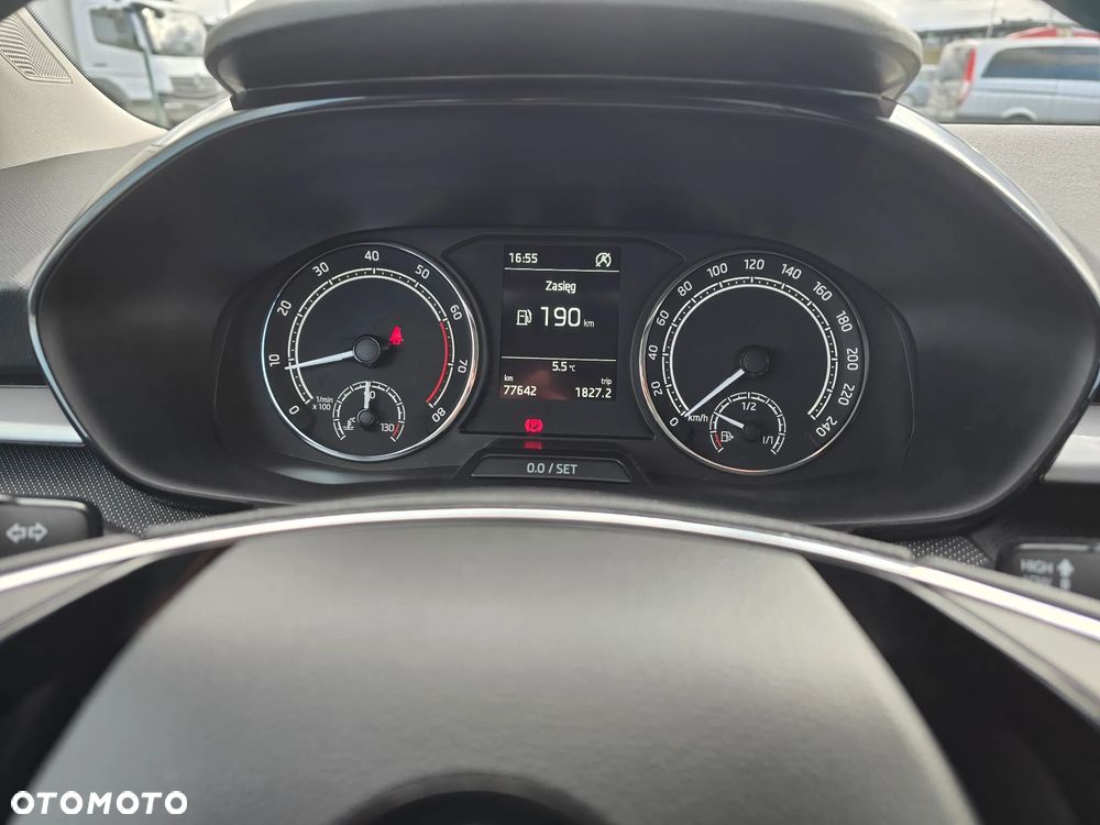 Skoda Fabia 1.0 Ambition - 11