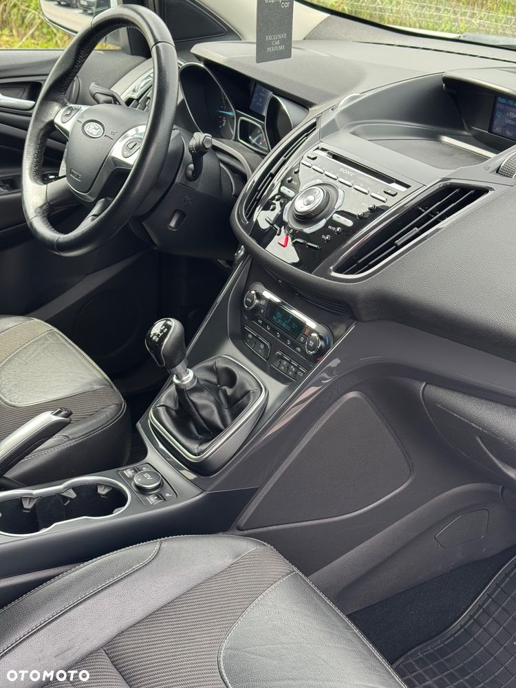 Ford Kuga 2.0 TDCi Titanium - 17