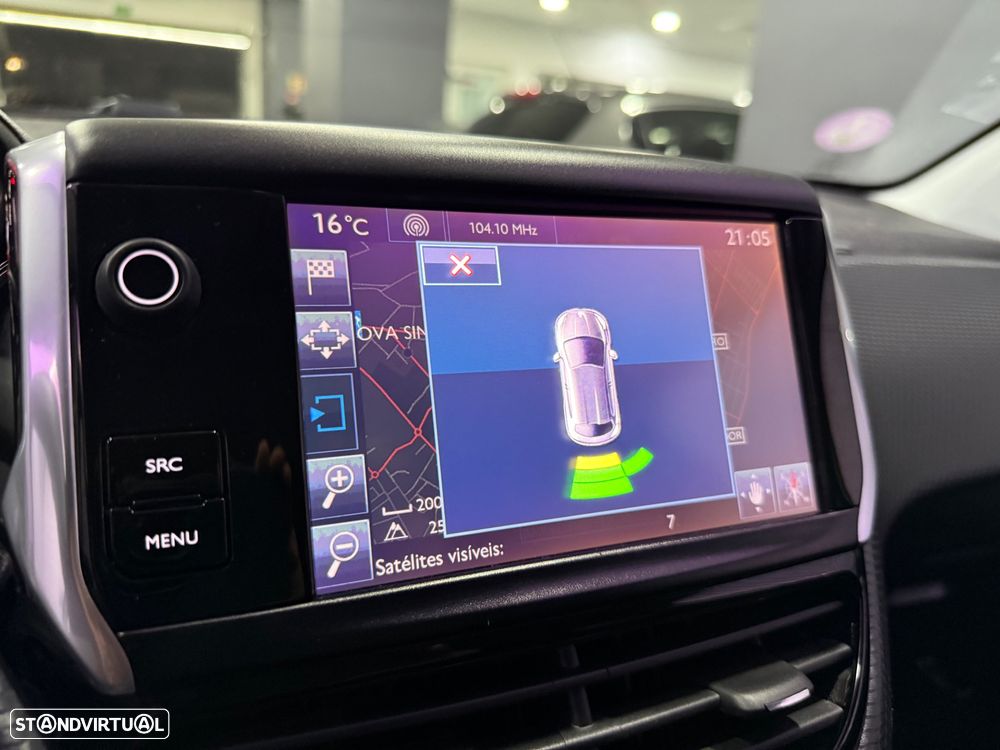 Peugeot 208 1.2 PureTech Style - 18