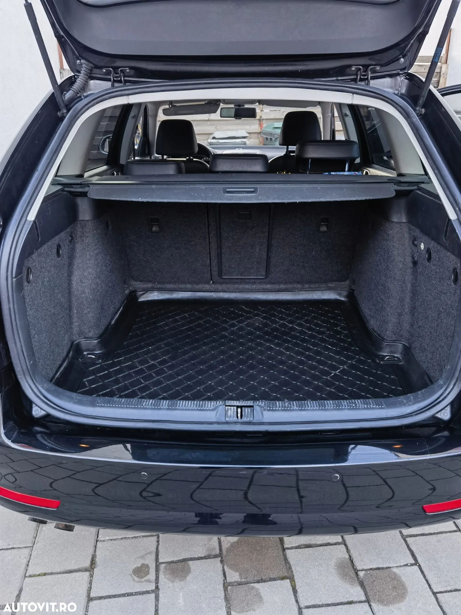Skoda Octavia Combi 2.0 TDI Laurin Klement 4x4 DSG - 20
