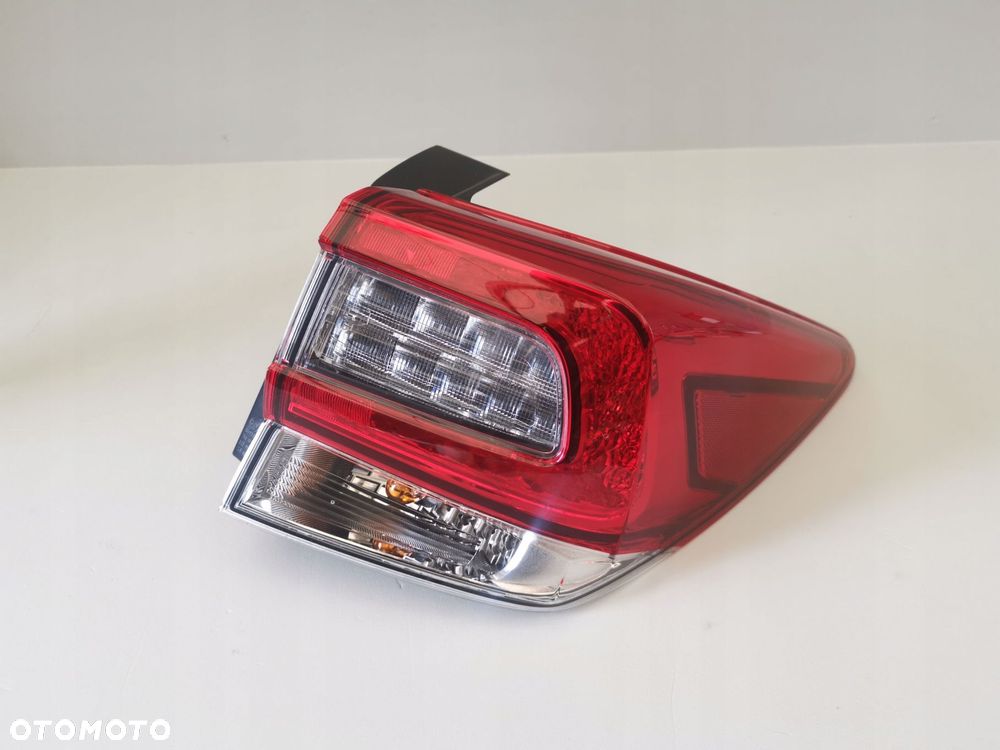 SUBARU XV II 17-22 LAMPA TYLNA PRAWY TYŁ EU - 1