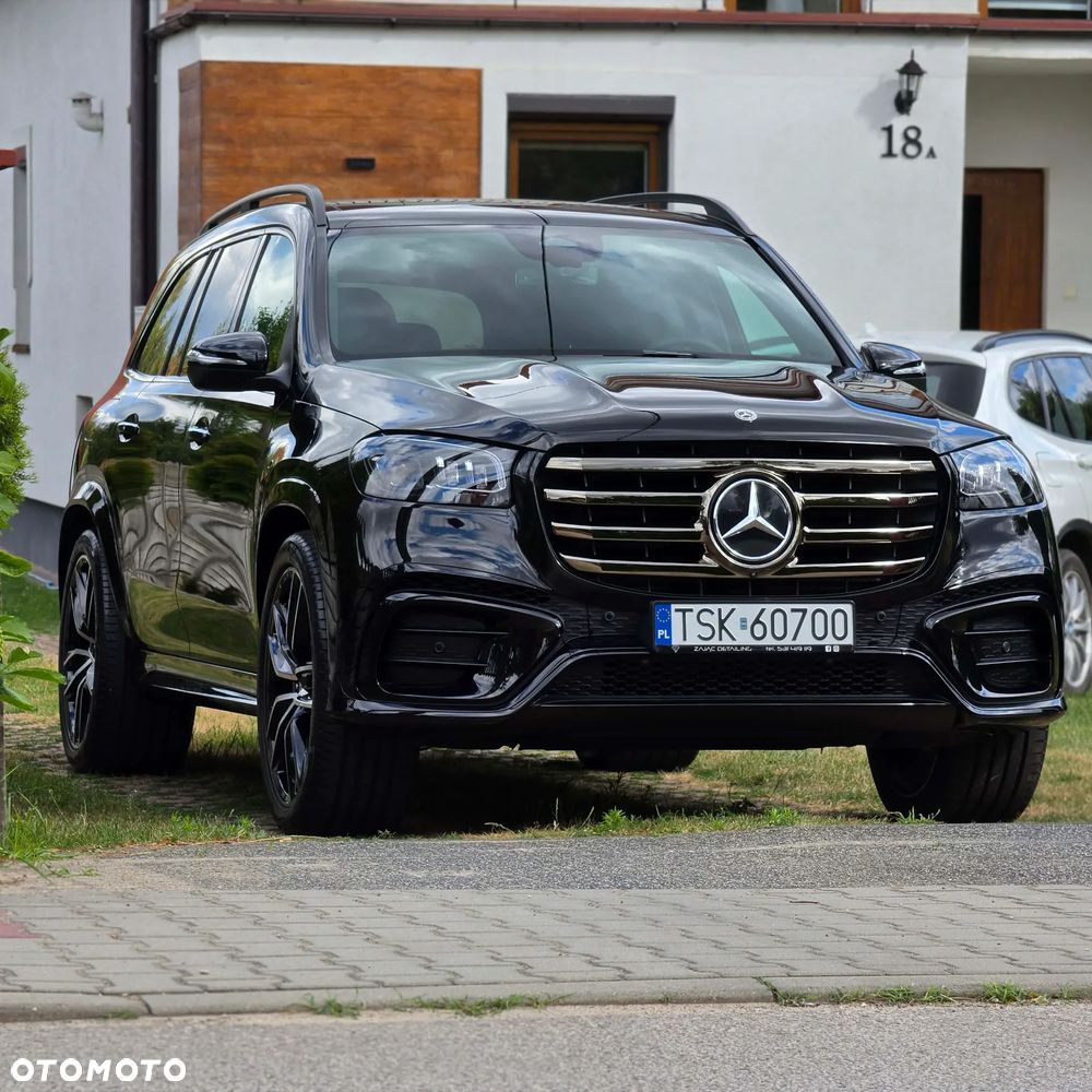 Mercedes-Benz GLS - 12