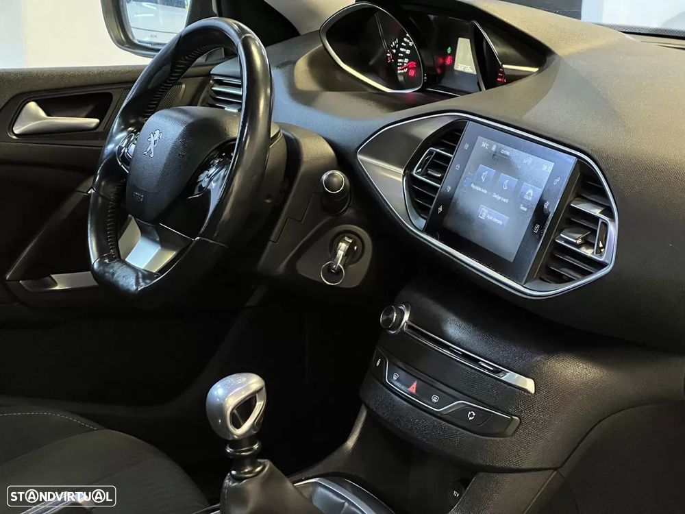 Peugeot 308 SW 1.6 BlueHDi Allure - 17