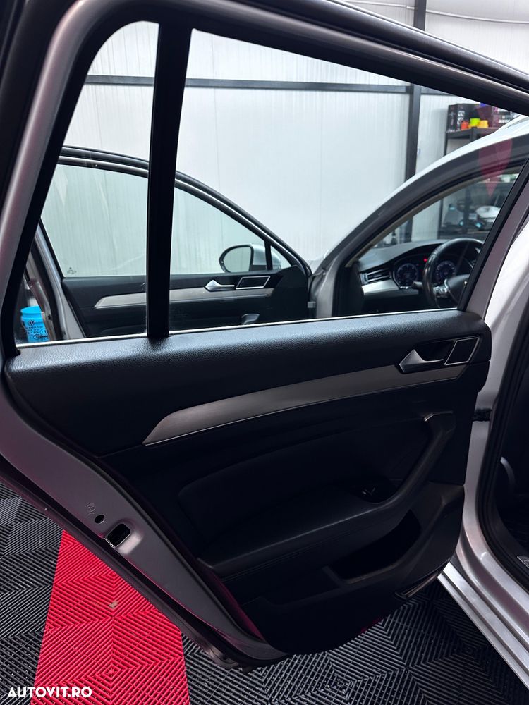 Volkswagen Passat 2.0 TDI DSG (BlueMotion Technology) Comfortline - 6