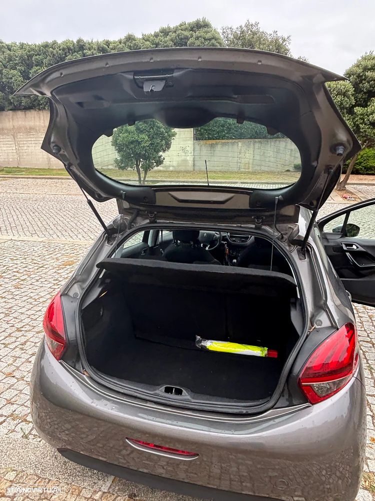 Peugeot 208 PureTech 82 Style - 8