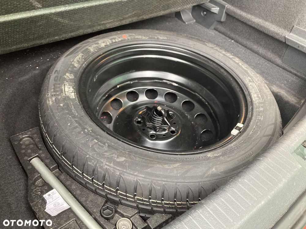 Volkswagen Golf 1.2 TSI BMT Comfortline - 27