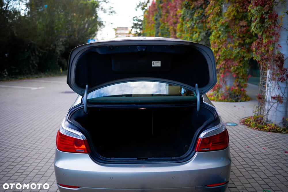 BMW Seria 5 520d - 13