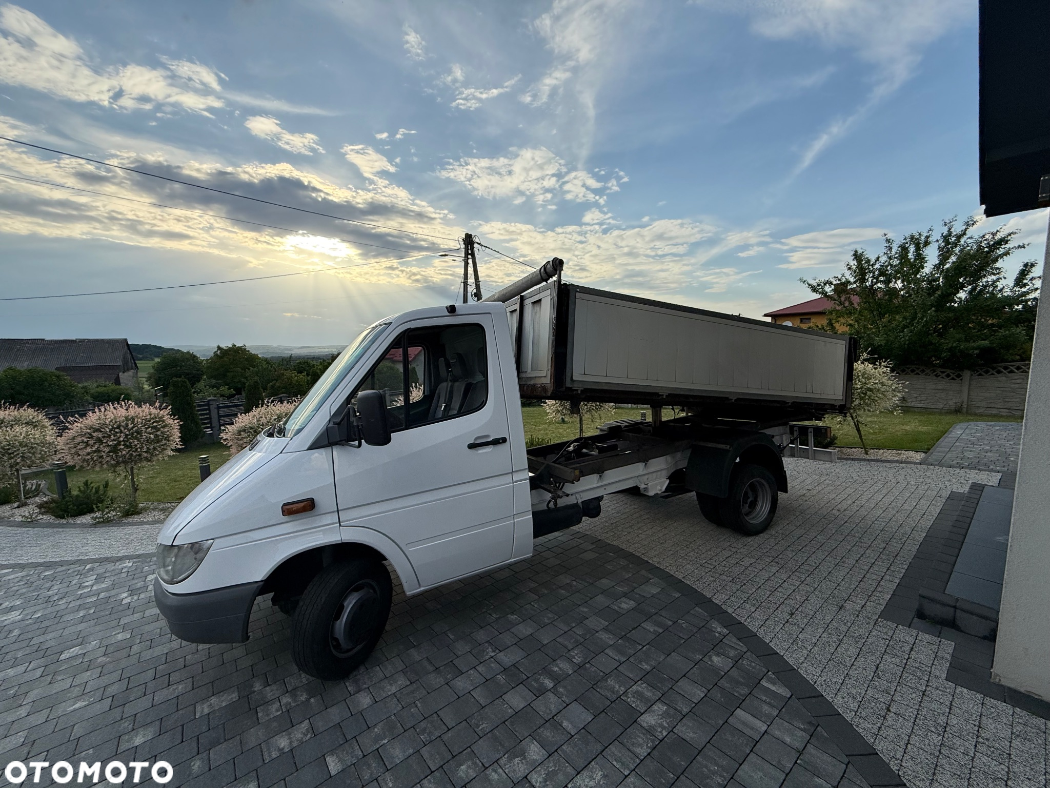 Mercedes-Benz Sprinter - 2