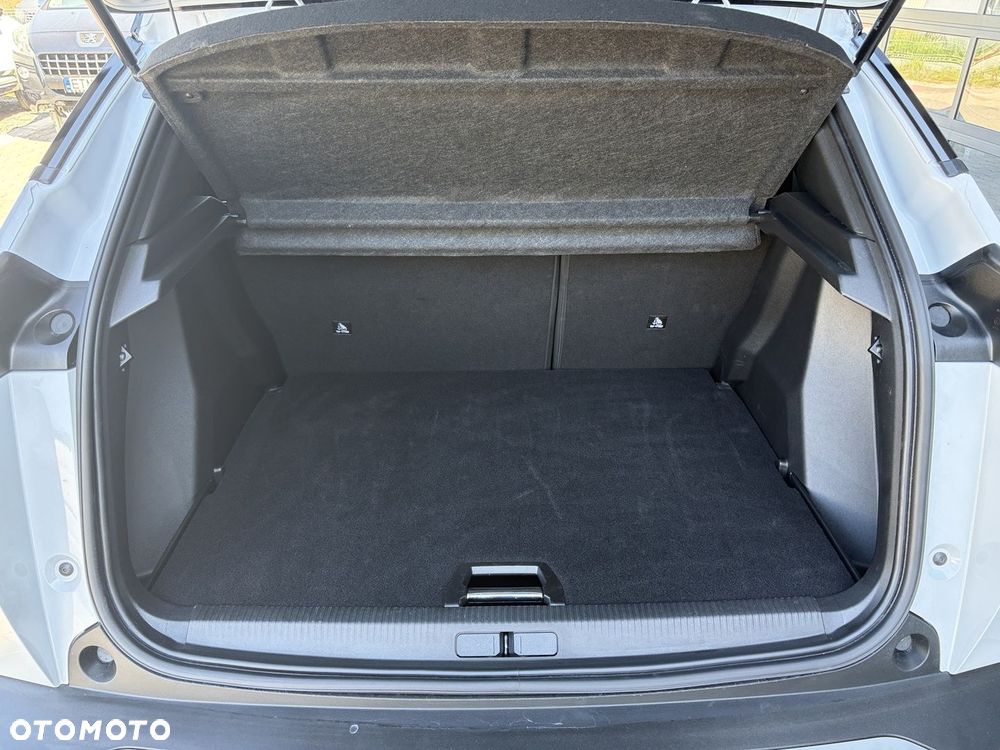 Peugeot 2008 - 8