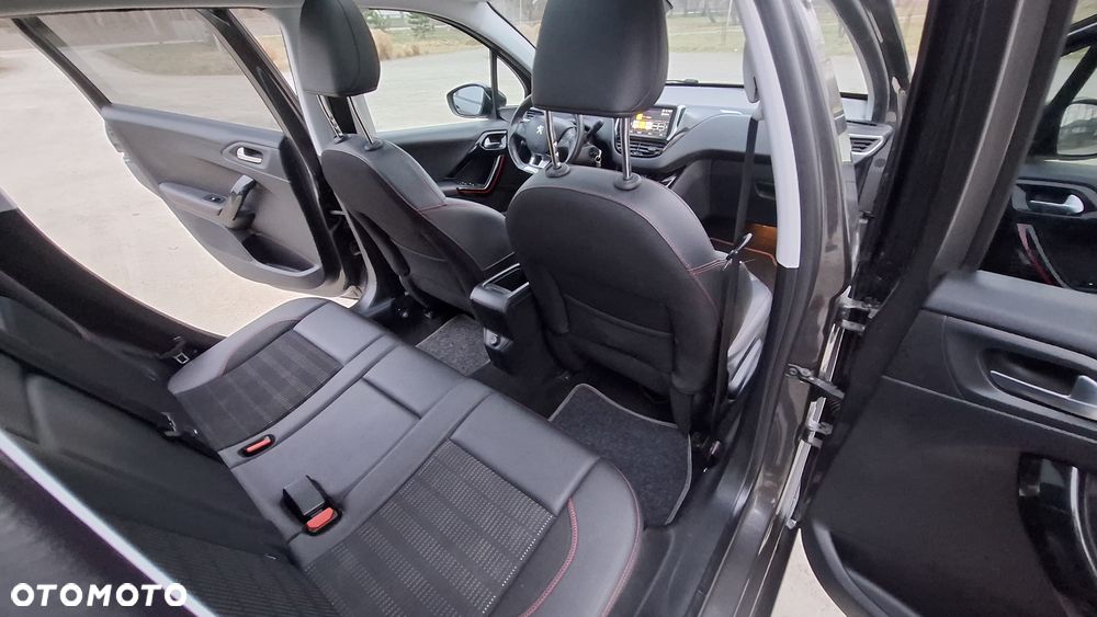 Peugeot 2008 PureTech 130 GPF Stop&Start Crossway - 28