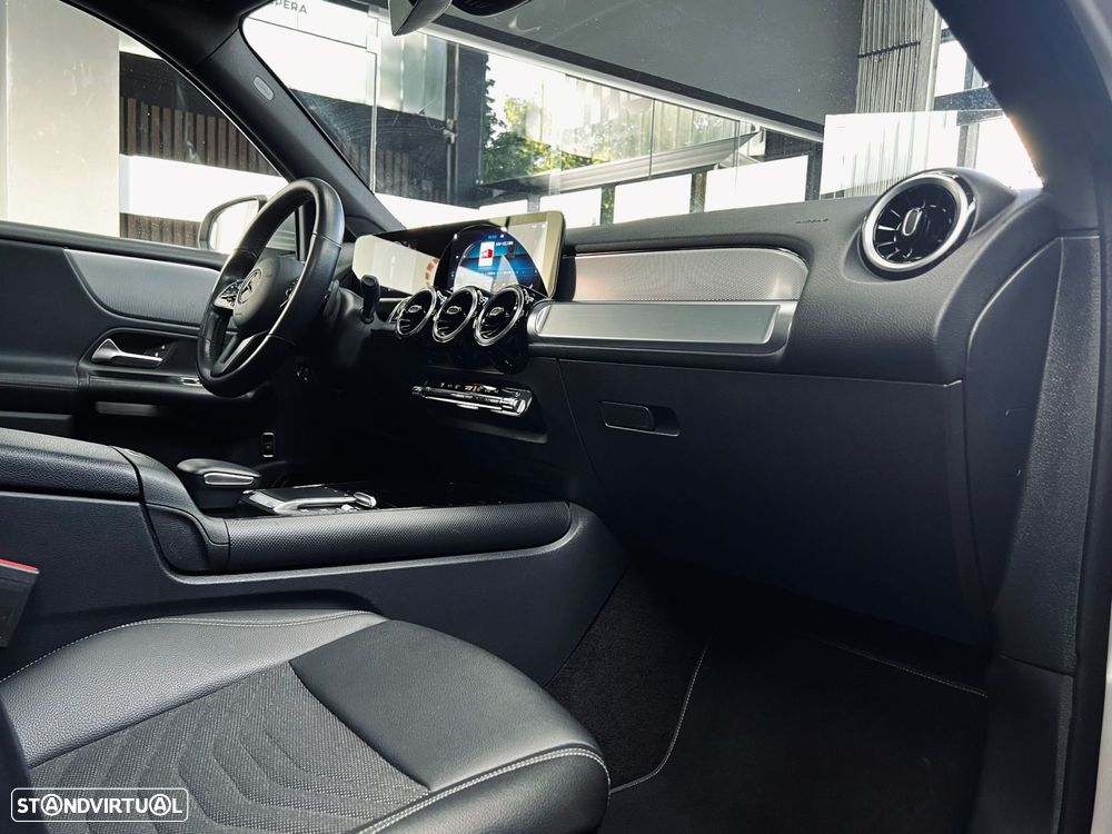 Mercedes-Benz GLB 180 d 8G-DCT AMG Line - 17