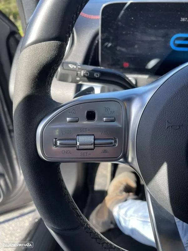 Mercedes-Benz EQB 350 4Matic AMG Line - 8