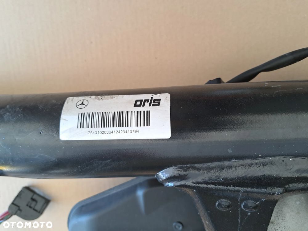 Hak holowniczy Mercedes GLC C254 A2543102000 - 10
