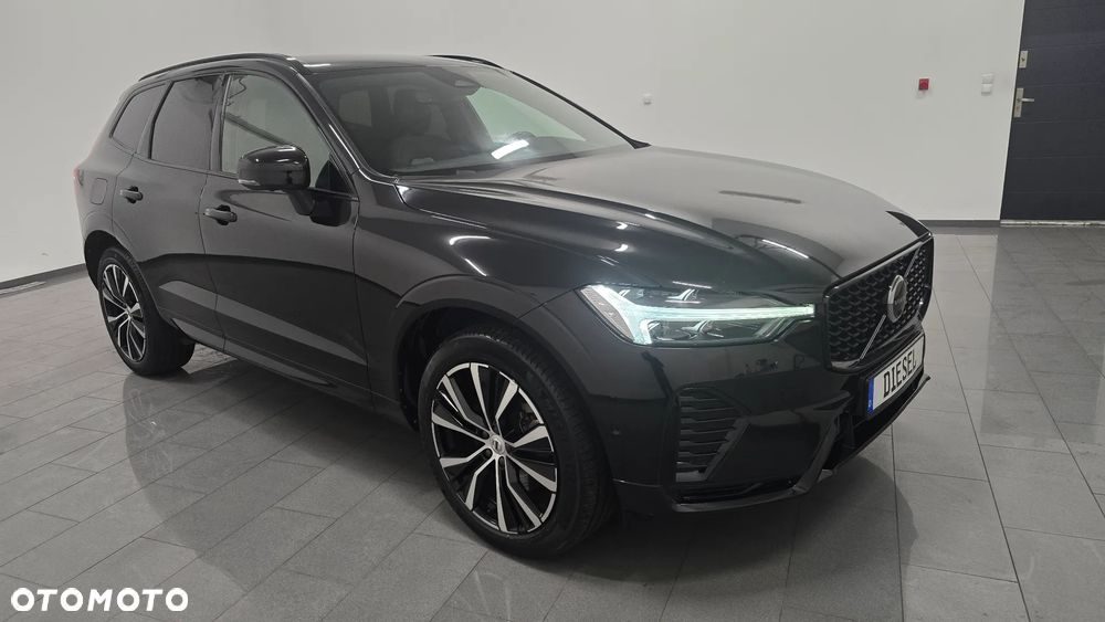 Volvo XC 60 B4 D Plus Dark - 2