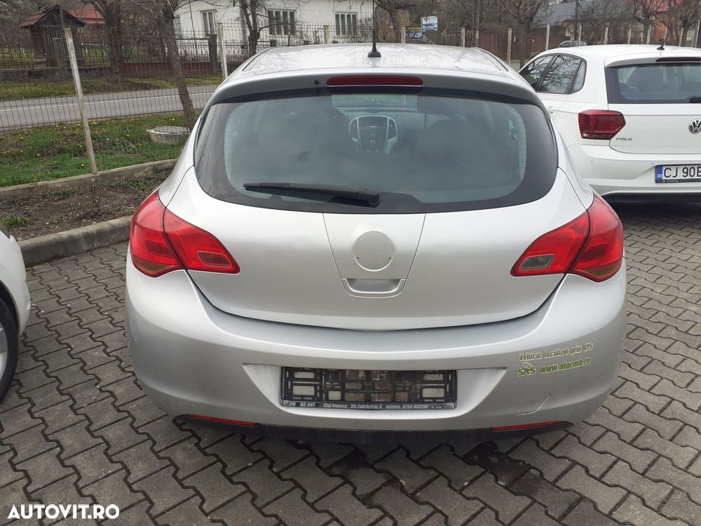 Opel Astra 1.7 CDTI Essentia - 8