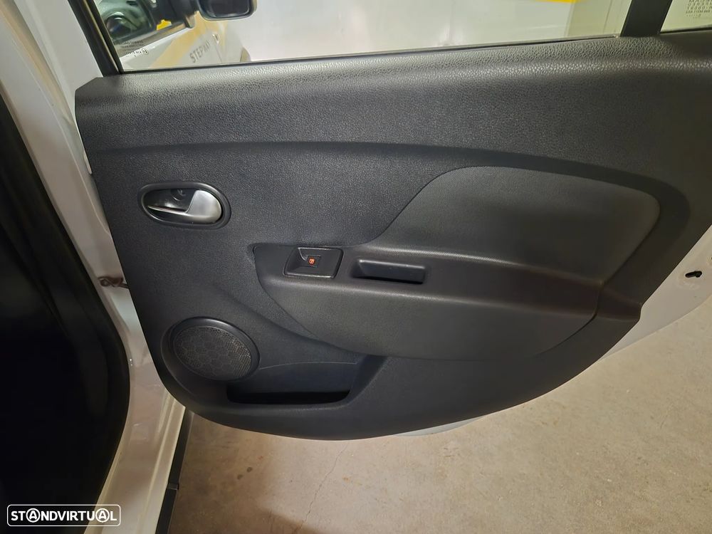 Dacia Sandero 1.0 ECO-G Stepway Bi-Fuel — fotografia 37