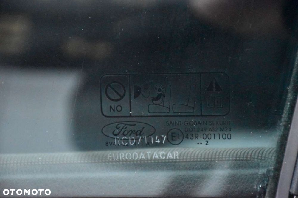 Ford Kuga 2.0 TDCi 2x4 Titanium - 27
