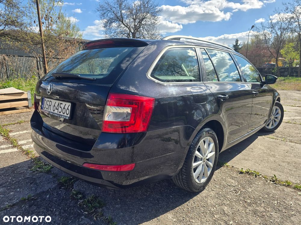 Skoda Octavia 2.0 TDI Ambition DSG - 3