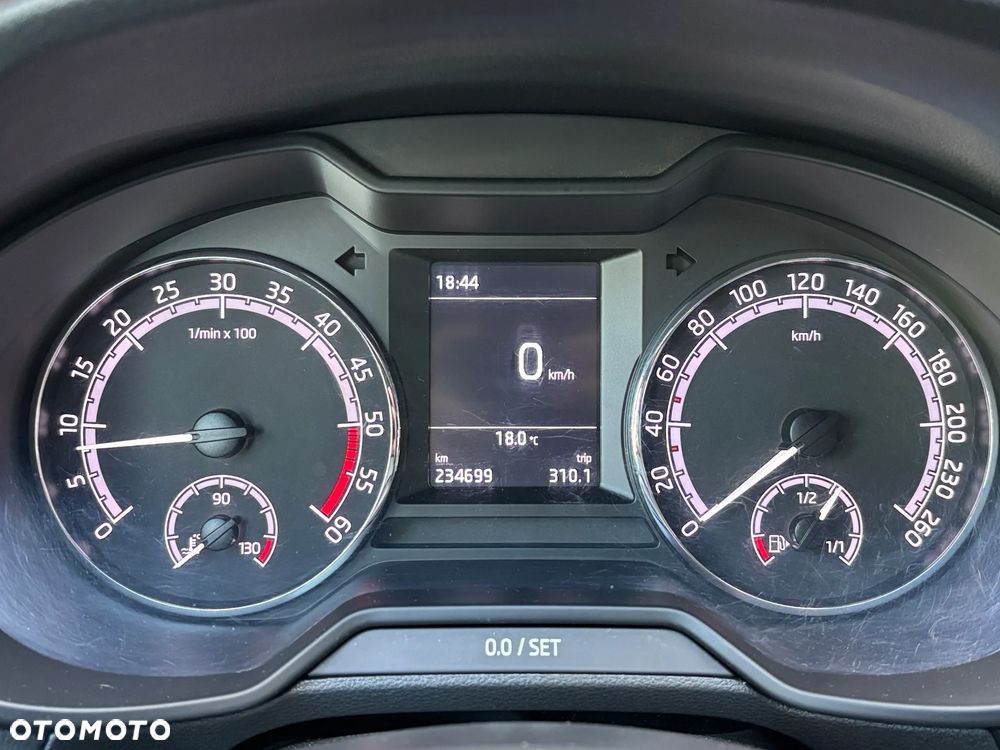 Skoda Octavia 1.6 TDI Ambition - 12