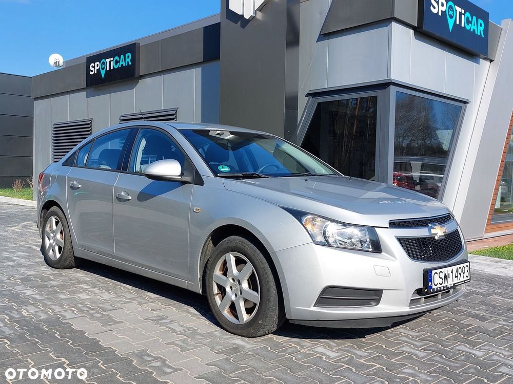 Chevrolet Cruze - 8