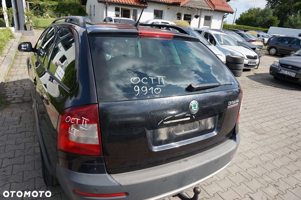 KLAPA BAGAŻNIKA TYLNA OCTAVIA II 1Z5 LIFT KOMBI 9910  CZARNY SKODA 2008-2013 - 3