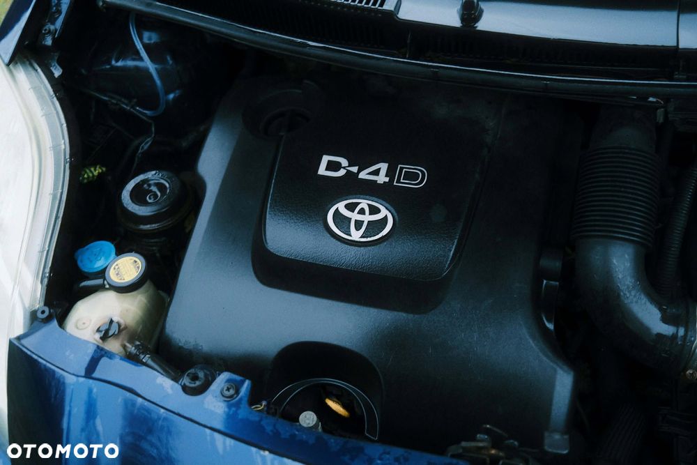 Toyota Yaris - 30