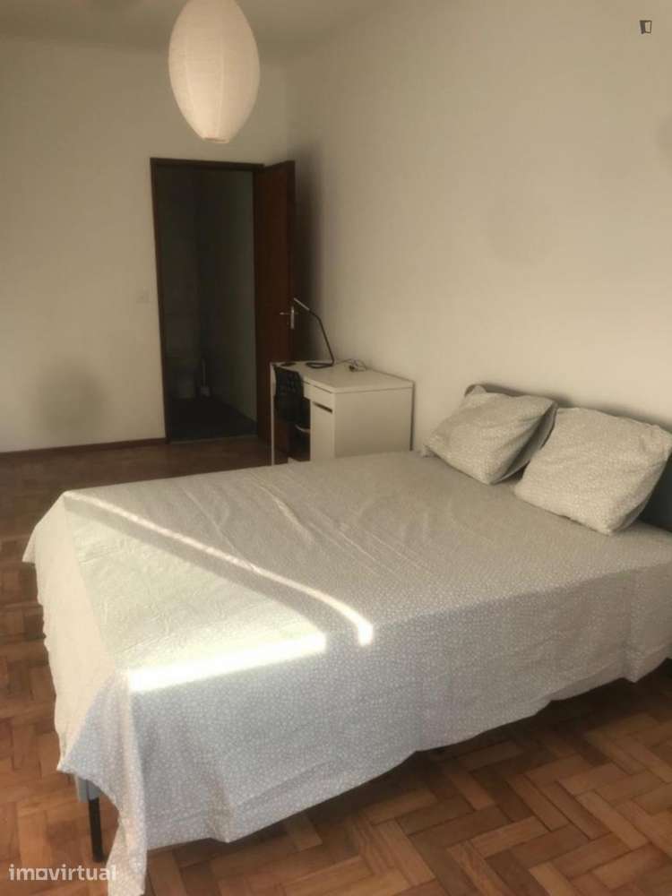 Quarto - localizado em Cedofeita Porto - Grande imagem: 5/15