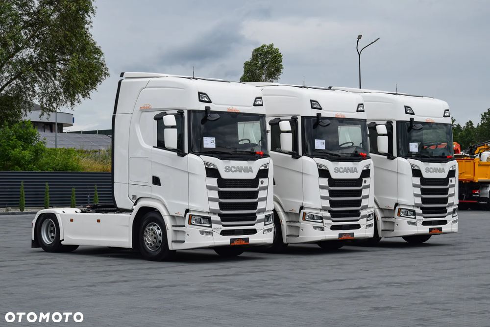 Scania 500S / FULL AIRMATIC / HYDRAULIKA / RETARDER / KLIMATYZACJA POSTOJOWA / ACC / KLIMA / 2 ZBIORNIKI PALIWA / FULL LEDY / FULL SPOILERY / SERWISOWANA / SPROWADZONA - 3
