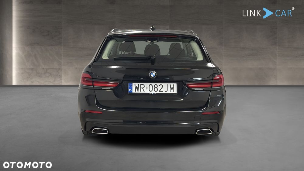 BMW Seria 5 520d mHEV - 4