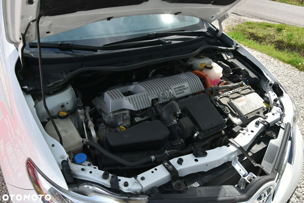Toyota Auris 1.8 Hybrid Executive - 29