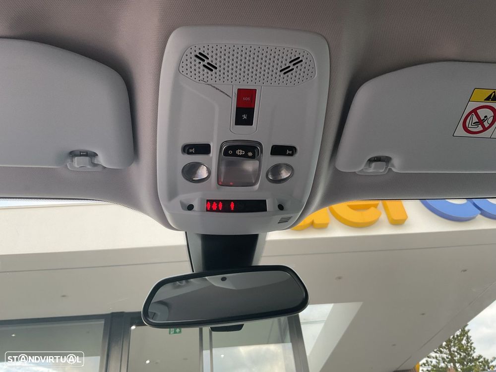 Peugeot 2008 1.2 PureTech Active - 24