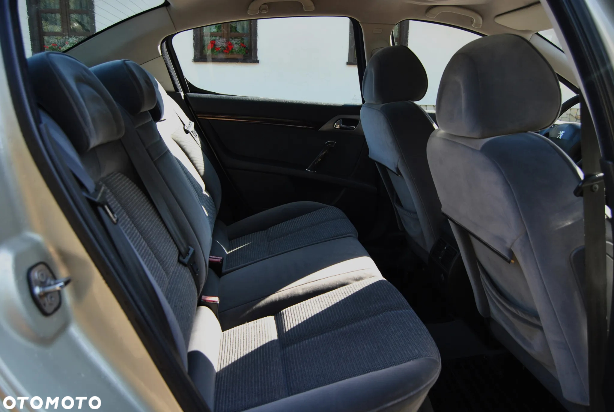 Peugeot 407 1.8 Presence - 8