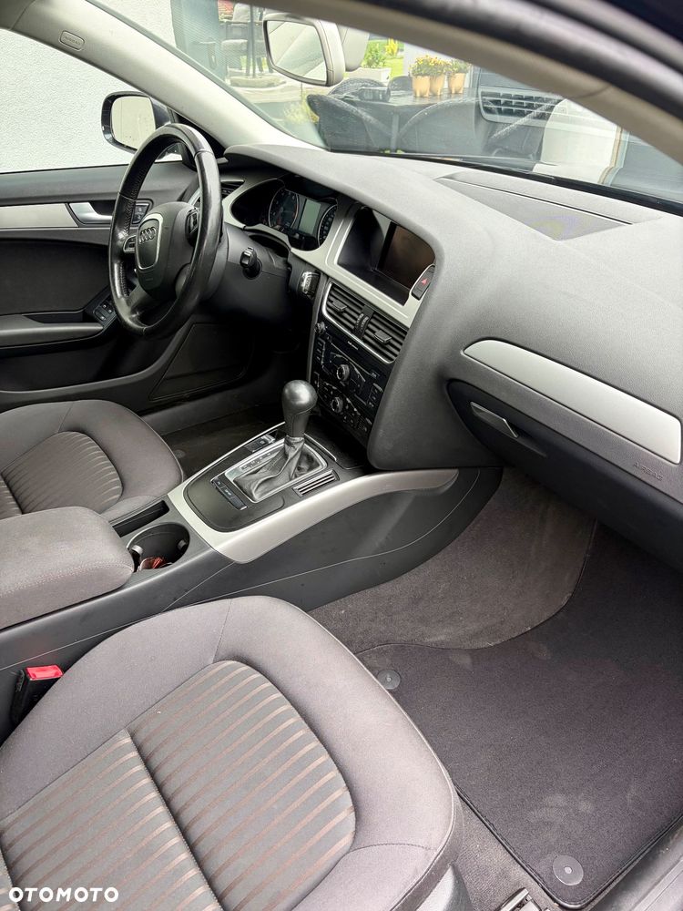 Audi A4 Limousine 1.8 TFSI multitronic Ambiente - 8