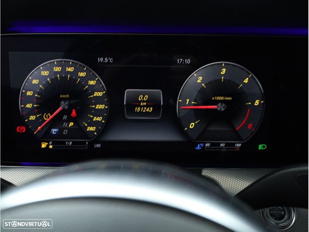 Mercedes-Benz E 300 d AMG Line 7L - 15