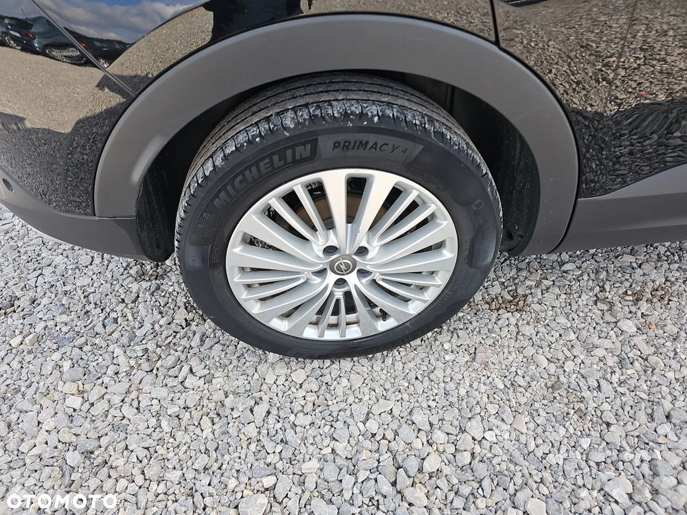 Opel Grandland X 1.2 T GPF Design Line S&S - 30