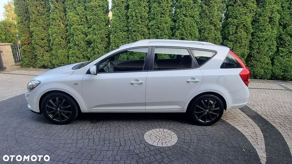 Kia Ceed - 3