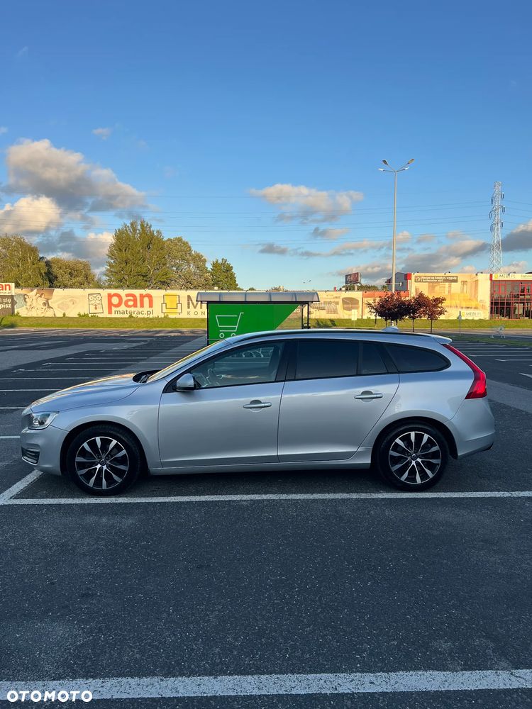 Volvo V60 D4 Geartronic Linje Svart - 3