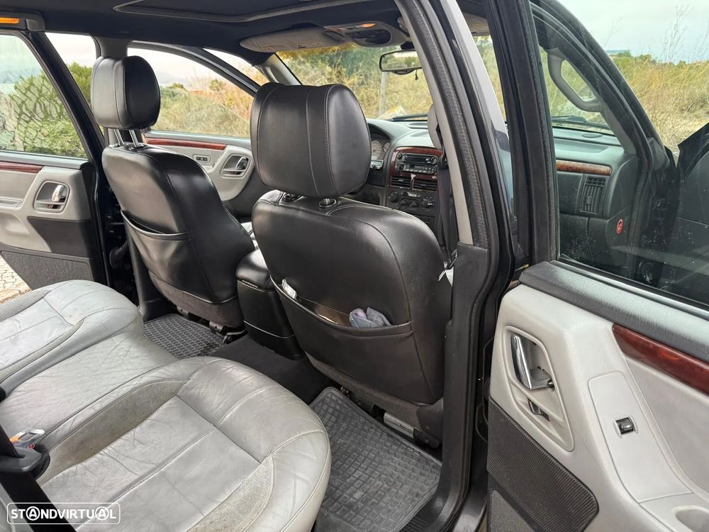 Jeep Grand Cherokee 2.7 CRD Overland - 10