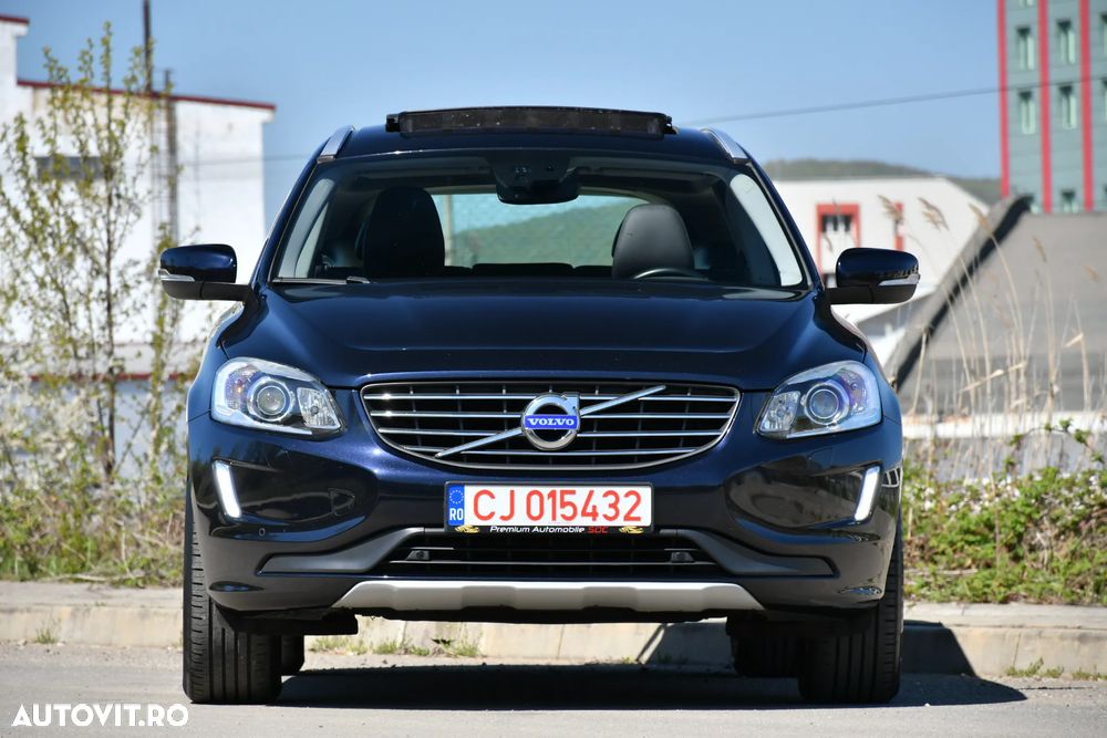 Volvo XC 60 D5 AWD Geartronic Summum - 3