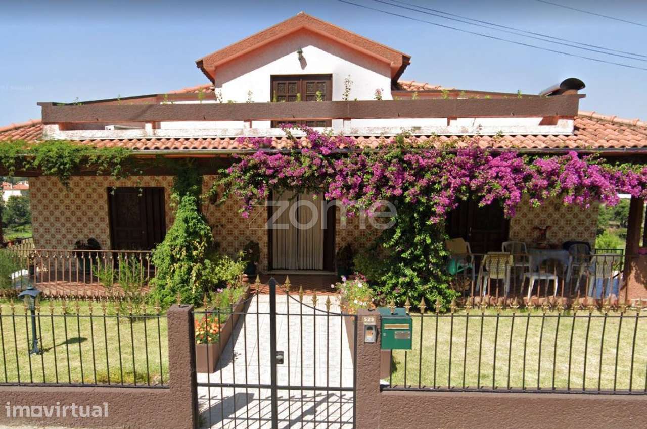 Moradia T4+2 renovada no Bustelo, Oliveira de Azeméis - Grande imagem: 2/60
